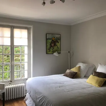 Le Petit Trianon De Victoria לינה וארוחת בוקר ורסאי